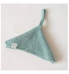 KNITTED PACIFIER HANGER GREEN 22
