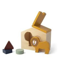 WOODEN HOUSE MR. LION 232