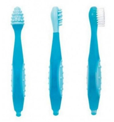 SET DE 3 BROSSES A DENTS AVEC ETUI 21